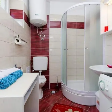 Valentin Apartman *
